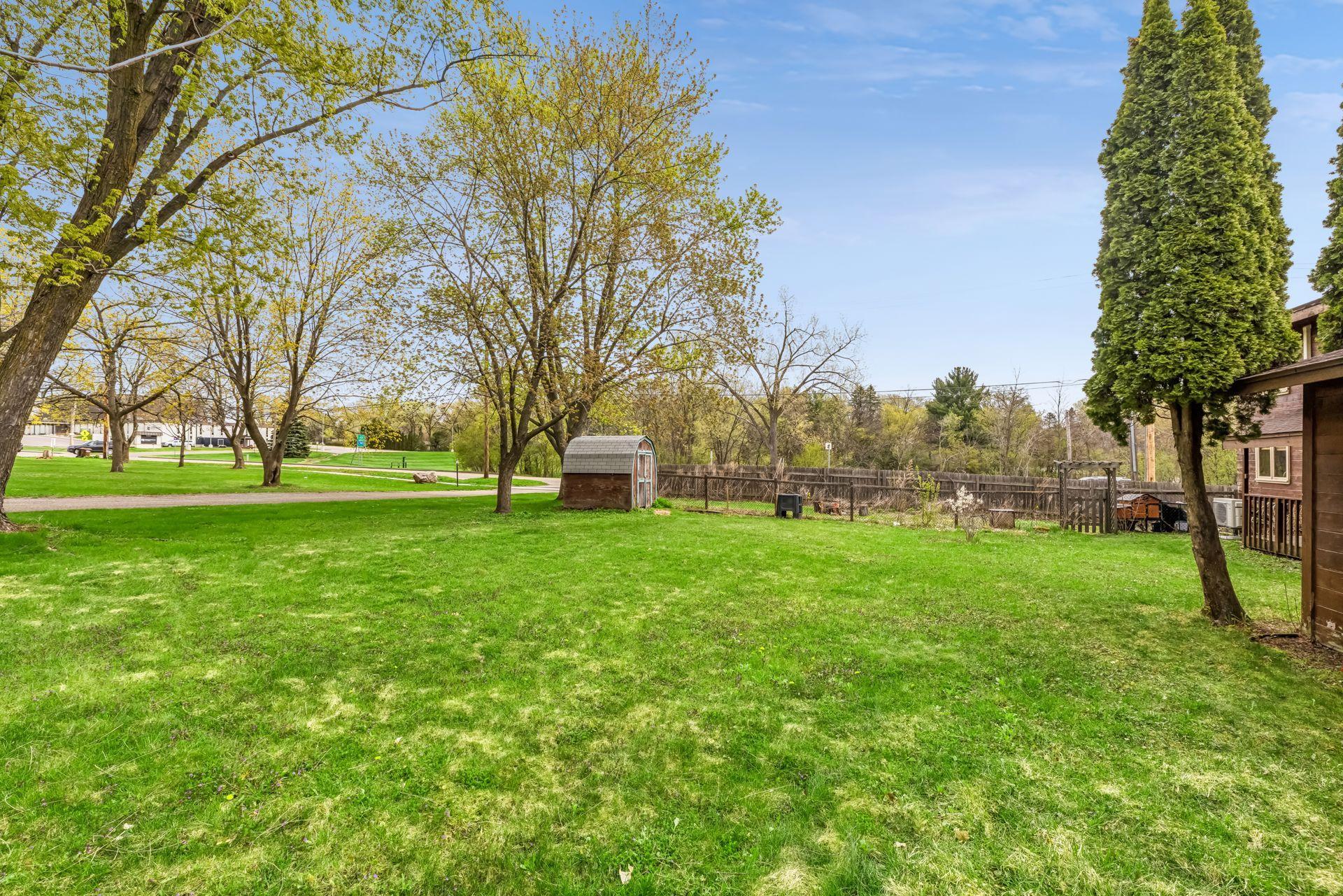 579 County Rd B East Maplewood, MN 55117 - Photo 31 of 31