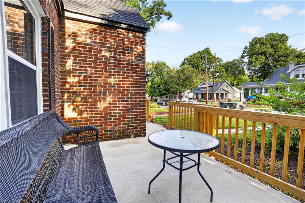 405 Spring Street Thomasville, NC 27360 - Photo 5 of 46