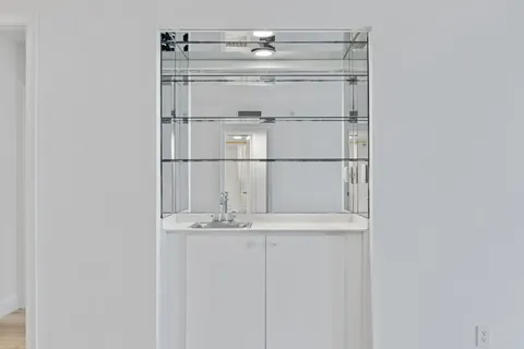 $585,000 | 3440 South Ocean Boulevard, Unit 107S, Palm Beach, FL 33480