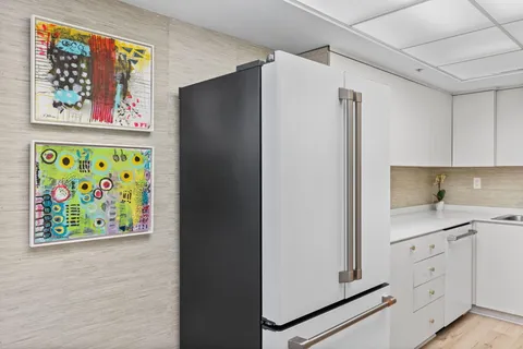 $585,000 | 3440 South Ocean Boulevard, Unit 107S, Palm Beach, FL 33480