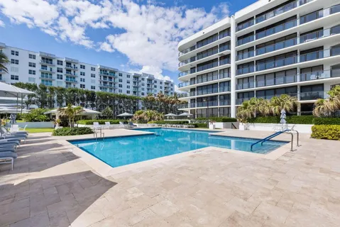 $585,000 | 3440 South Ocean Boulevard, Unit 107S, Palm Beach, FL 33480