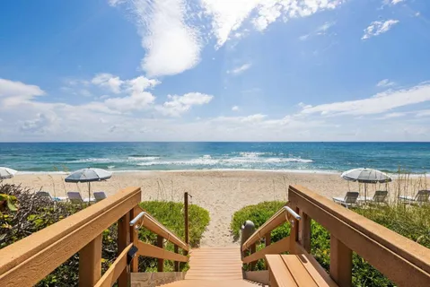 $585,000 | 3440 South Ocean Boulevard, Unit 107S, Palm Beach, FL 33480