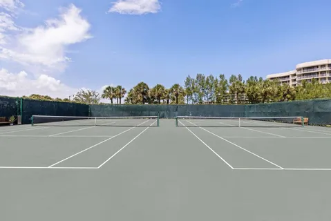 $585,000 | 3440 South Ocean Boulevard, Unit 107S, Palm Beach, FL 33480