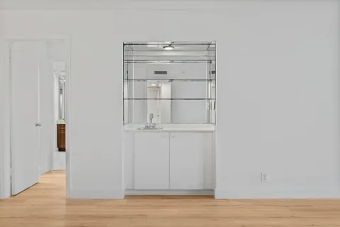 $585,000 | 3440 South Ocean Boulevard, Unit 107S, Palm Beach, FL 33480