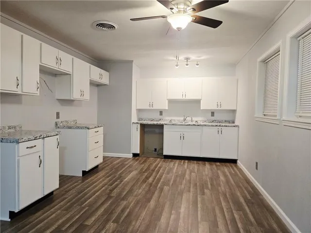 $145,000 | 205 West Washington Street, Frontenac, KS 66763