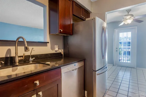 $144,900 | 600 Scenic Highway, Unit 304, Pensacola, FL 32503