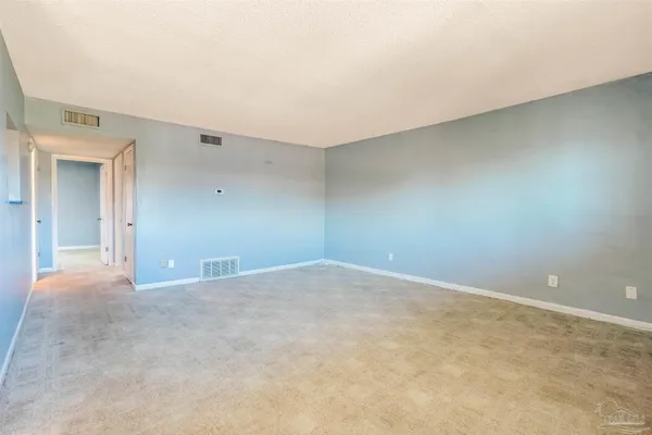 $144,900 | 600 Scenic Highway, Unit 304, Pensacola, FL 32503