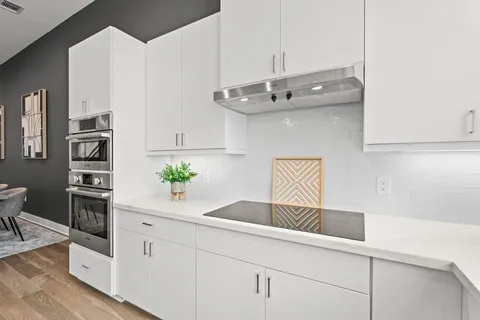 $685,000 | 2505 Bluebonnet Lane, Unit 4, Austin, TX 78704