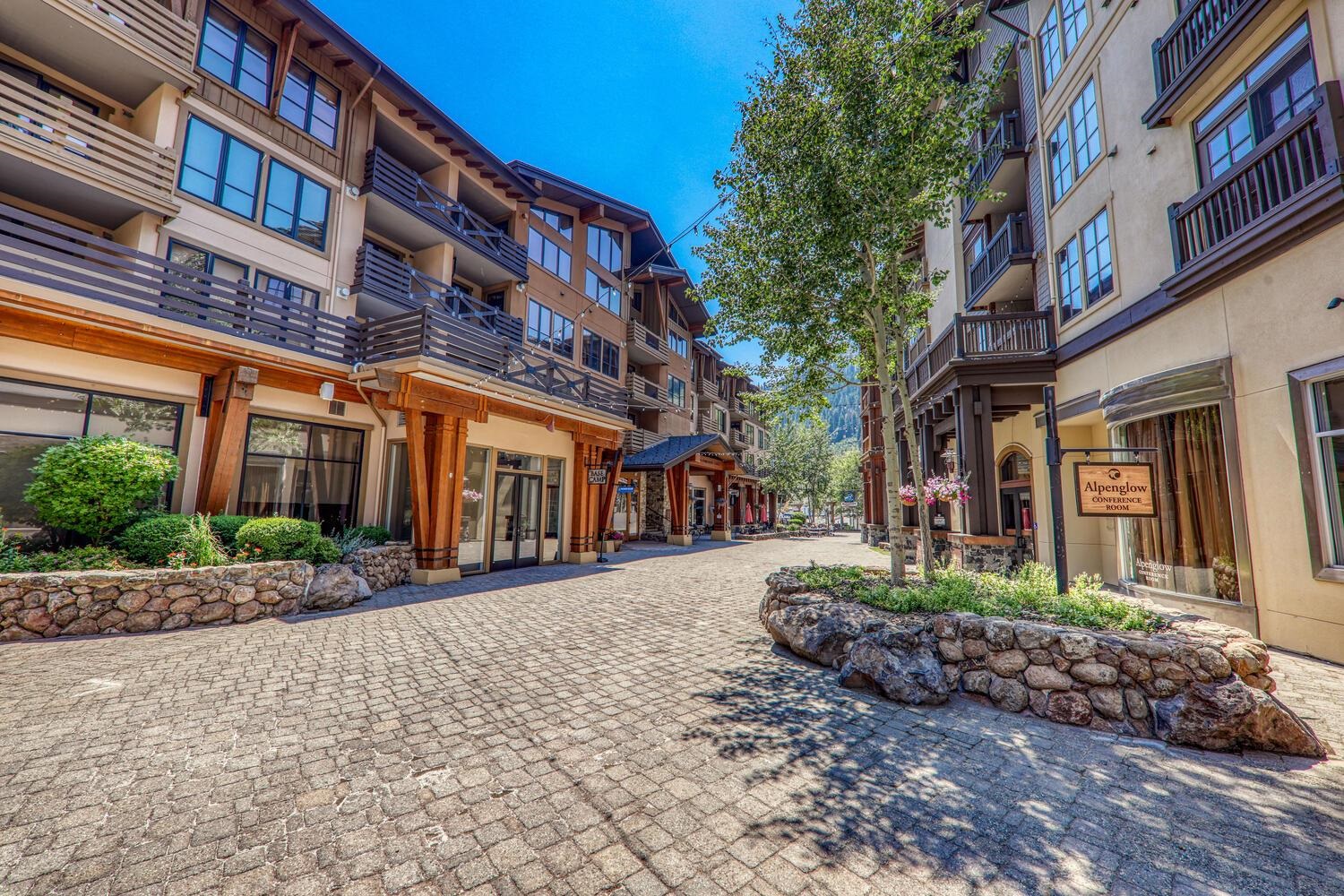 1750 Village East Road, Unit 5314 316 Olympic Valley, CA 96146 - Photo 25 of 28 a view of a building with a street