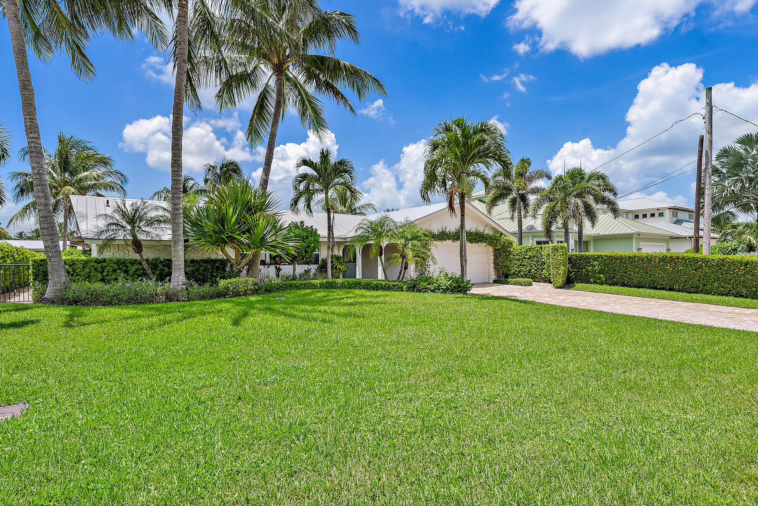 19165 Waterway Road Jupiter, FL 33469 - Photo 18 of 49 Exterior front