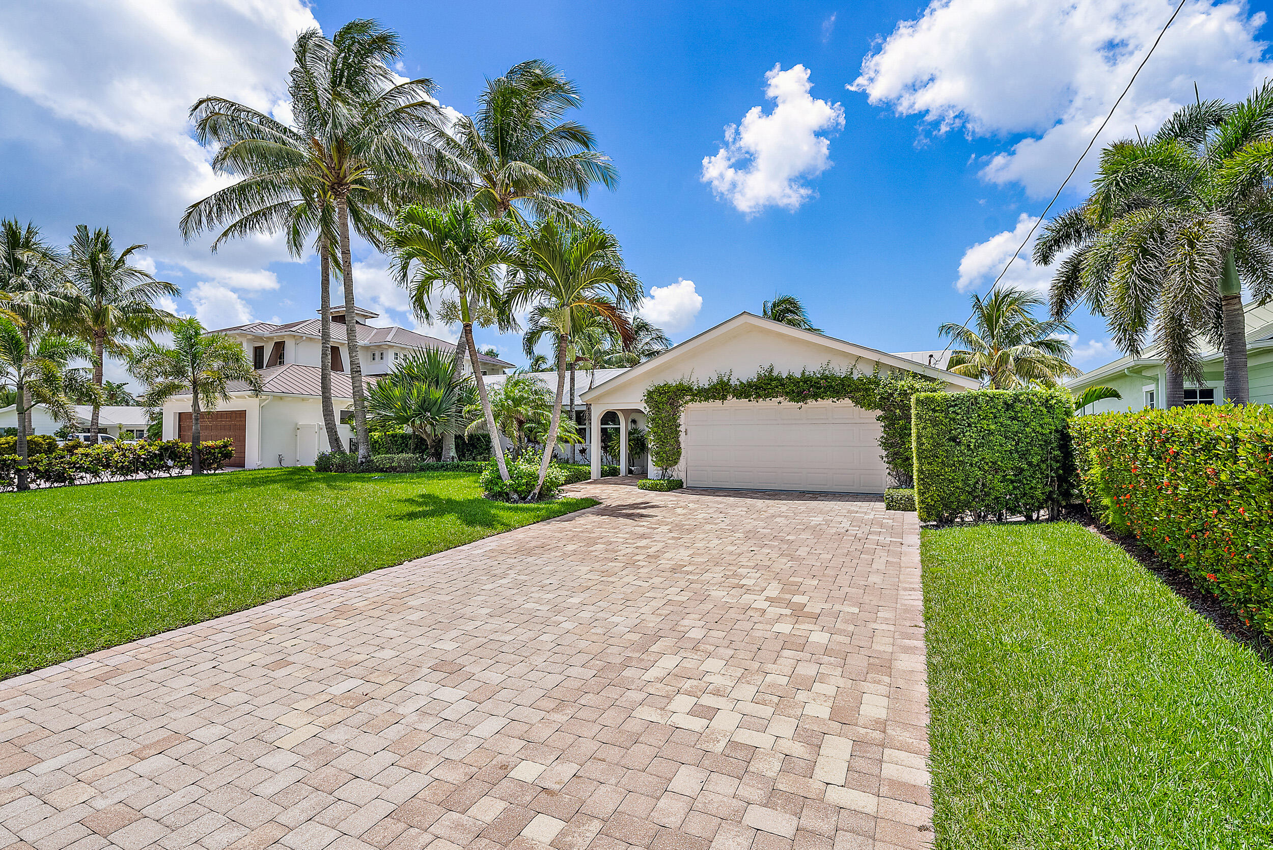 19165 Waterway Road Jupiter, FL 33469 - Photo 4 of 49 Exterior Front