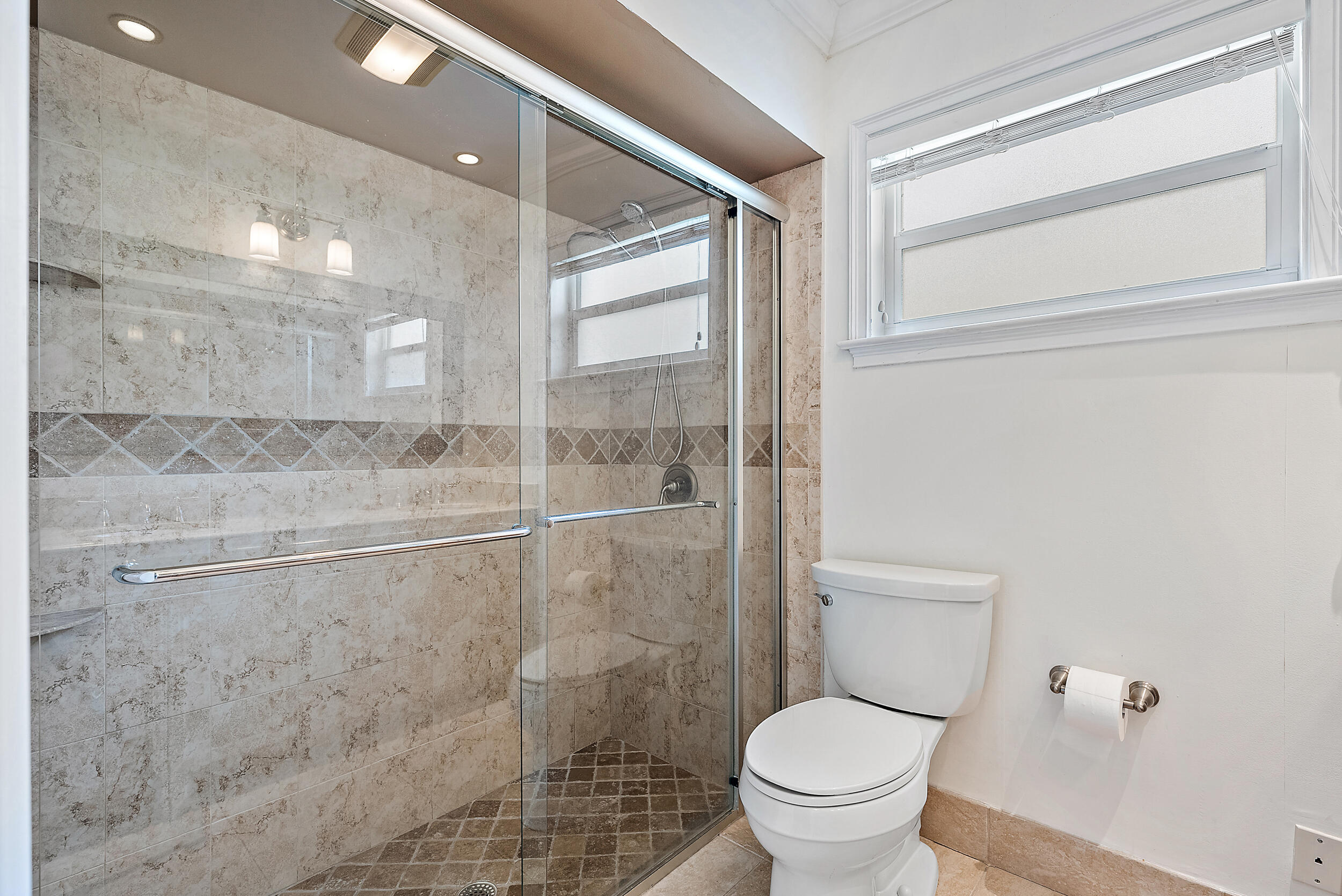 19165 Waterway Road Jupiter, FL 33469 - Photo 41 of 49 Primary Bathroom