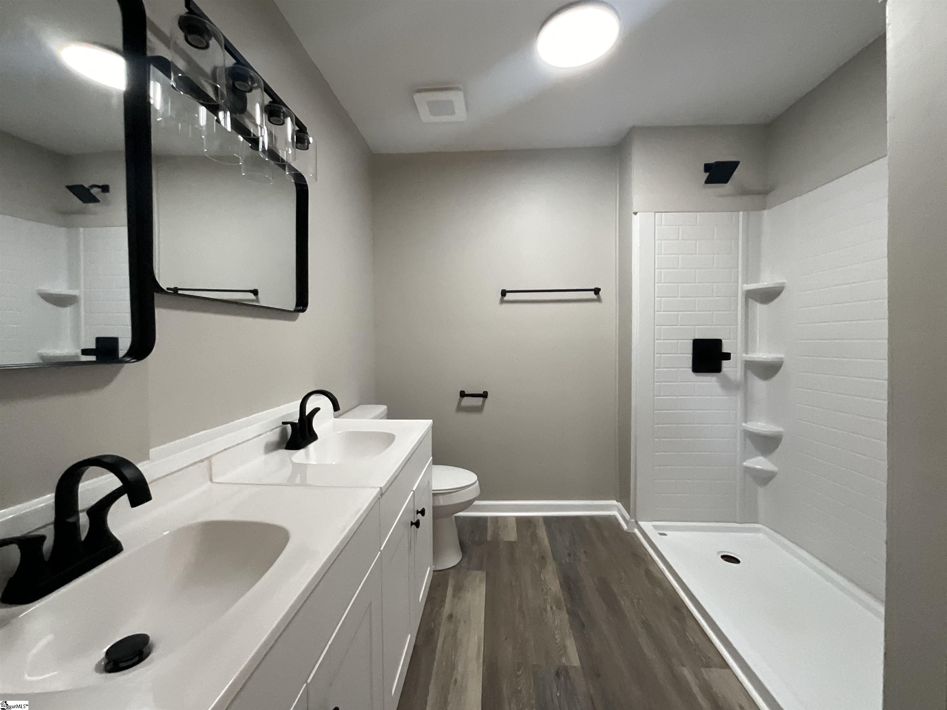 505 East Robinson Street Gaffney, SC 29340 - Photo 19 of 25