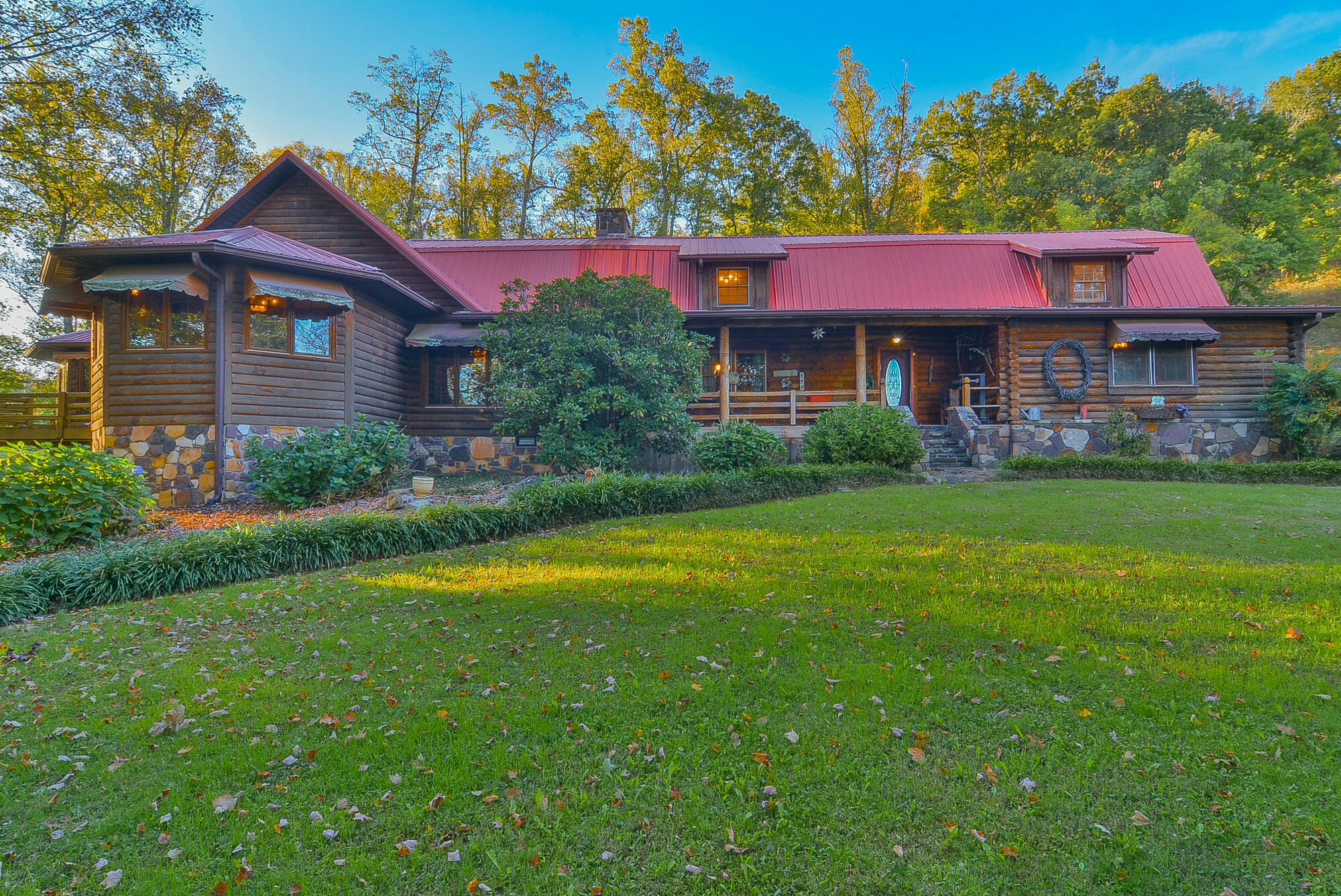 158 Pete Slagle Road Watauga, TN 37694 - Photo 1 of 70 TRB_3546