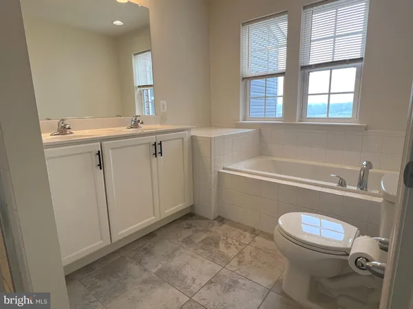 $2,100 | 123 Charterhouse Street, Falling Waters, WV 25419