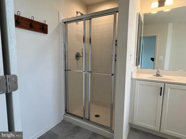 $2,100 | 123 Charterhouse Street, Falling Waters, WV 25419