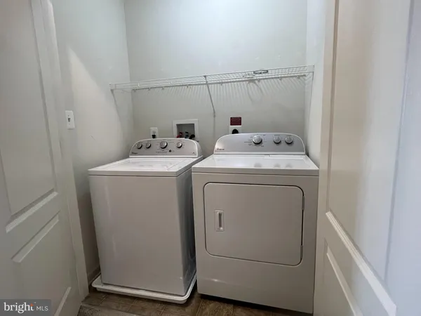 $2,100 | 123 Charterhouse Street, Falling Waters, WV 25419