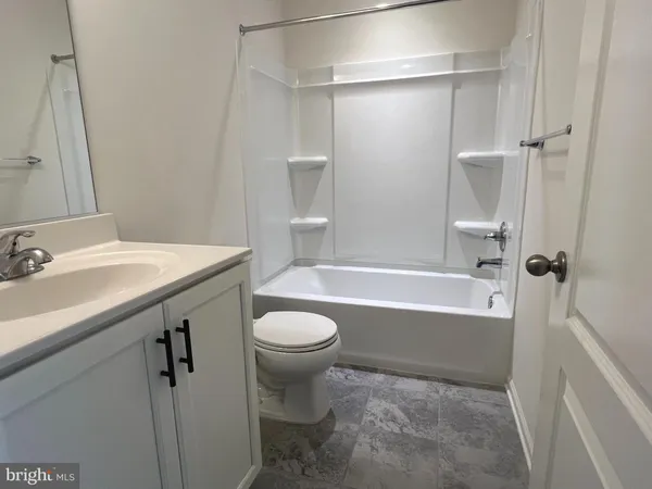 $2,100 | 123 Charterhouse Street, Falling Waters, WV 25419