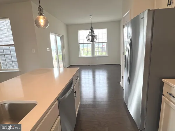 $2,100 | 123 Charterhouse Street, Falling Waters, WV 25419
