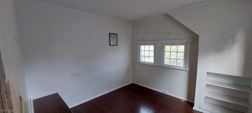 3128 Whitethorn Road Cleveland, OH 44118 - Photo 12 of 20 Gallery Image 12