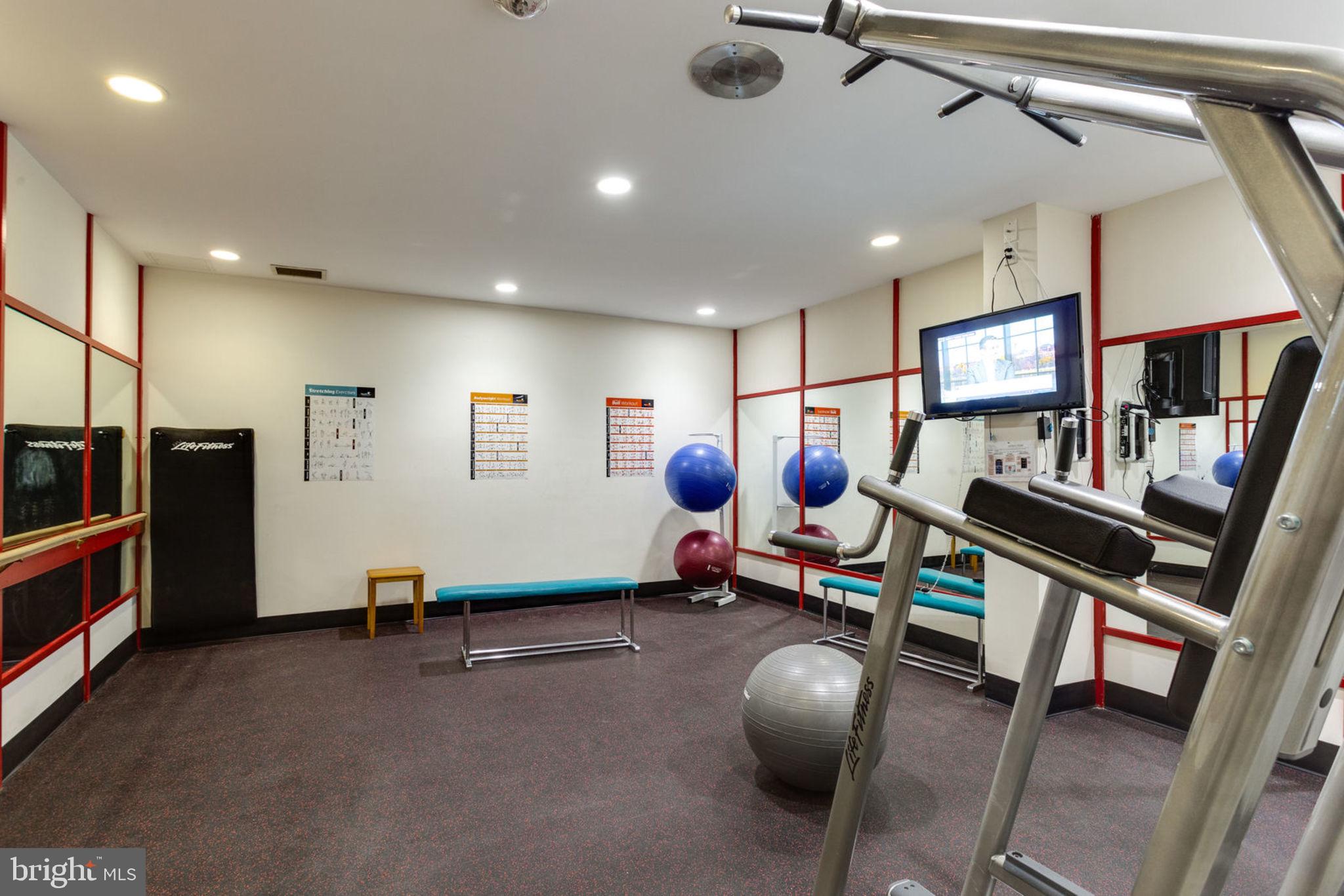 6101 Edsall Road, Unit 1207 Alexandria, VA 22304 - Photo 69 of 72