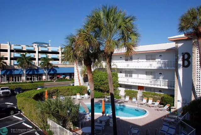 $2,500 | 120 Northeast 20th Avenue, Unit 12, Deerfield Beach, FL 33441