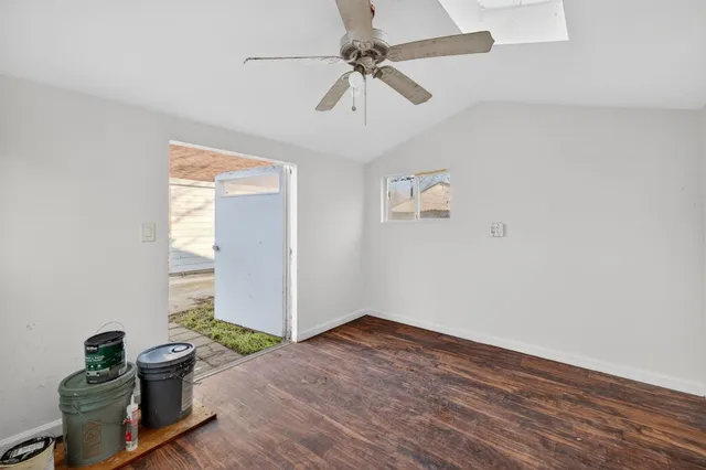 $299,999 | 539 El Camino Avenue, Sacramento, CA 95815