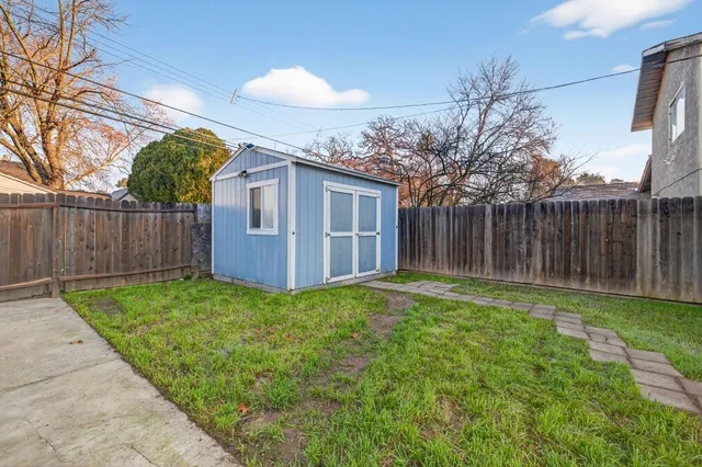 $299,999 | 539 El Camino Avenue, Sacramento, CA 95815