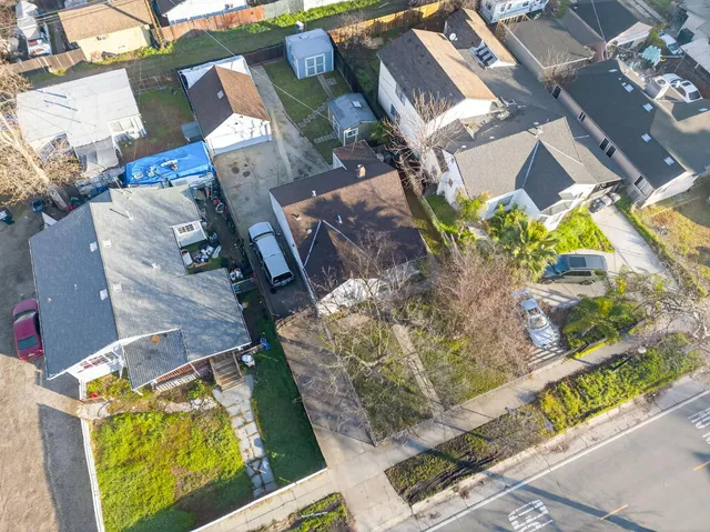 $299,999 | 539 El Camino Avenue, Sacramento, CA 95815