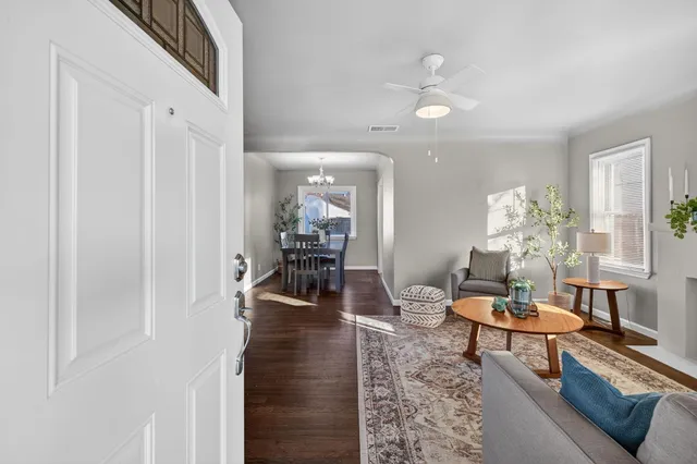 $299,999 | 539 El Camino Avenue, Sacramento, CA 95815