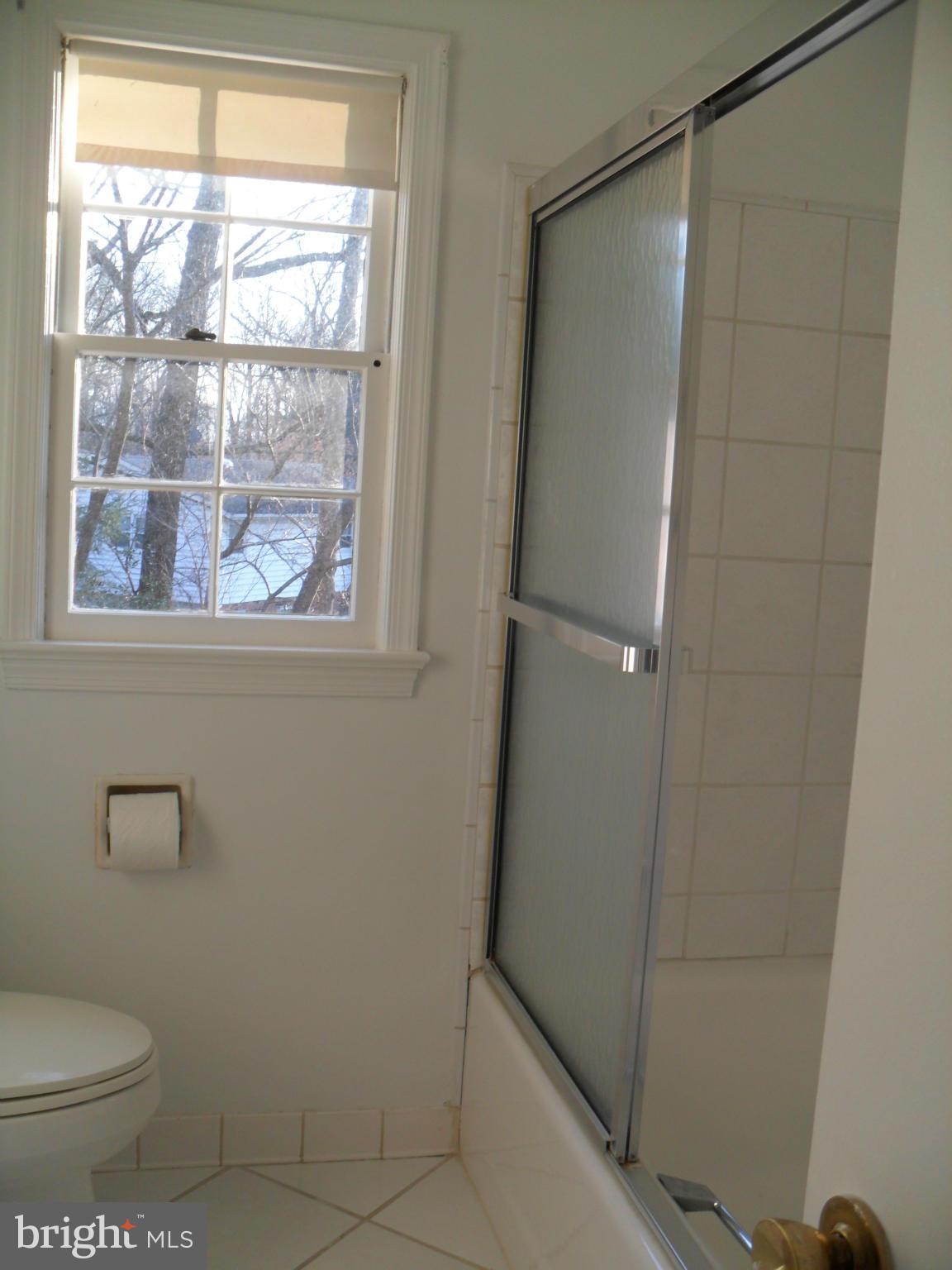 3420 Holly Road Annandale, VA 22003 - Photo 23 of 30 Bath