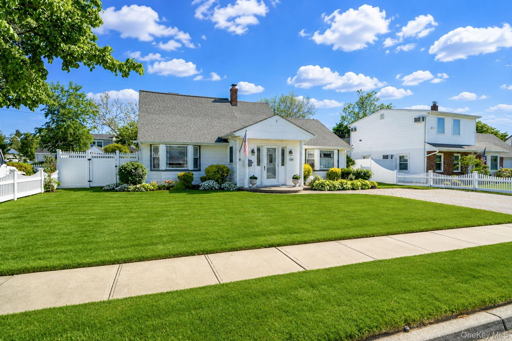 144 Blue Spruce Road Levittown, NY 11756 - Photo 2 of 36