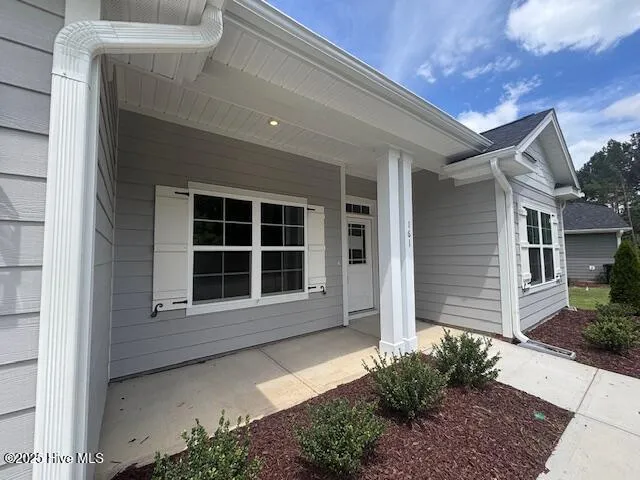 $360,500 | 161 Firethorn Circle, Wallace, NC 28466