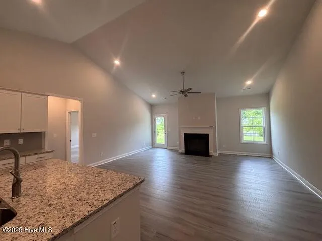 $360,500 | 161 Firethorn Circle, Wallace, NC 28466