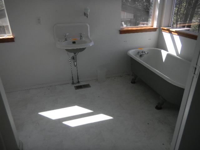 1055 North Shore Road Newport, WA 99156 - Photo 6 of 8 Gallery Image 6