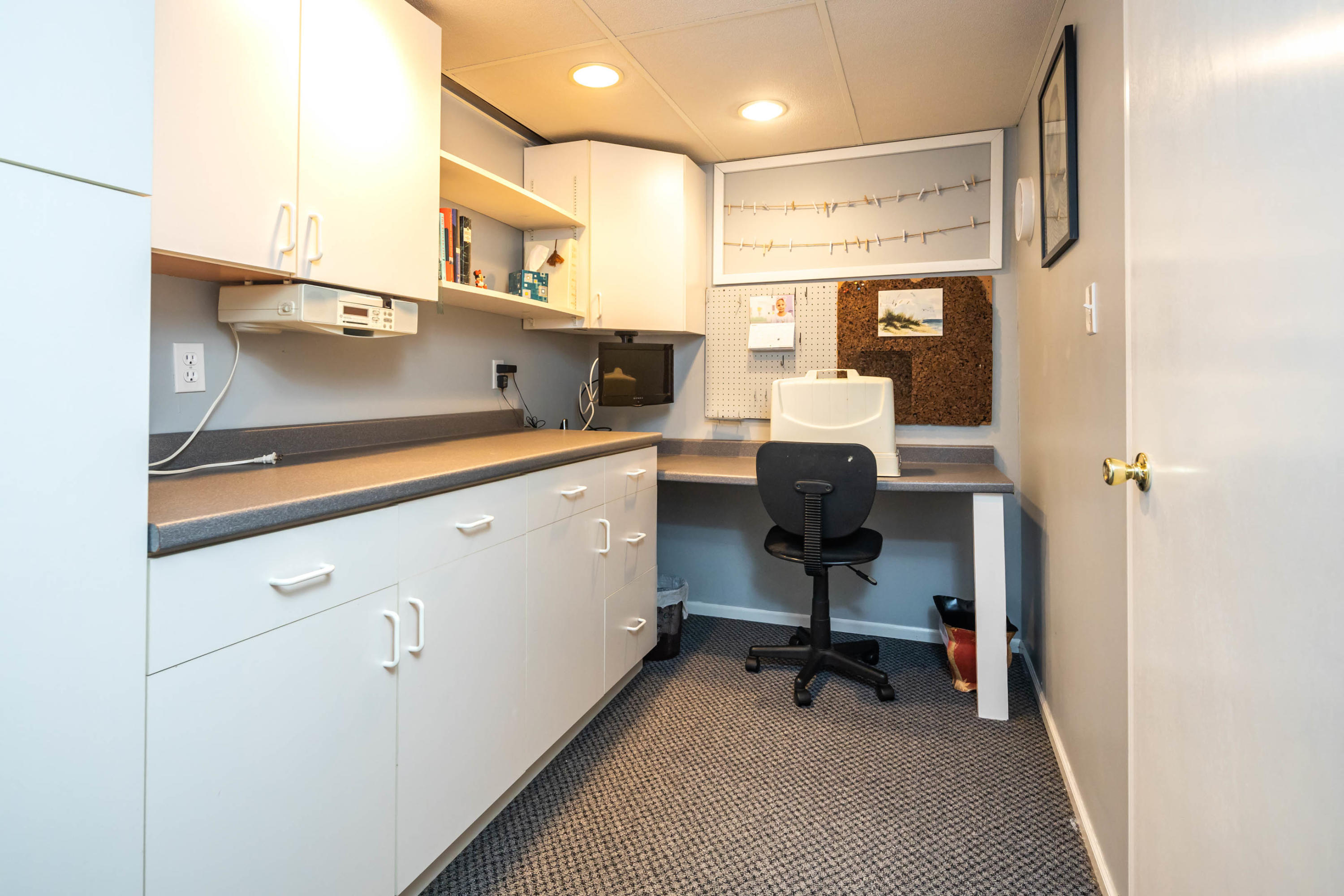 2105 Rogers Road Point Pleasant, NJ 08742 - Photo 37 of 48 Craft room