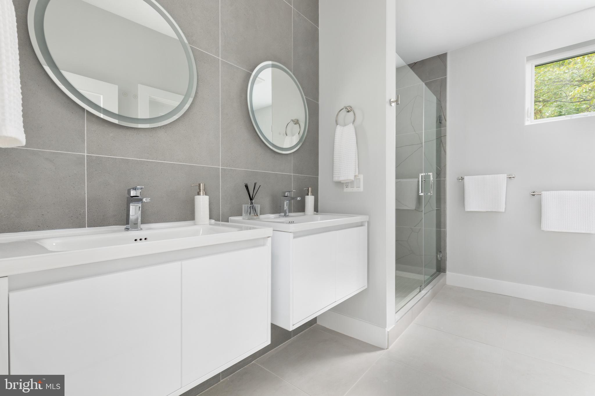 7435 Nigh Road Falls Church, VA 22043 - Photo 18 of 65 Primary Bath 1