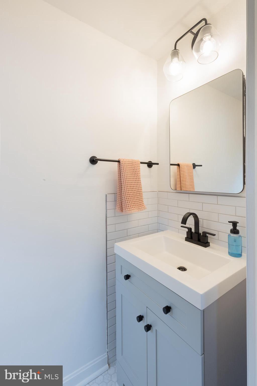 2894 Woodland Road Abington, PA 19001 - Photo 25 of 42