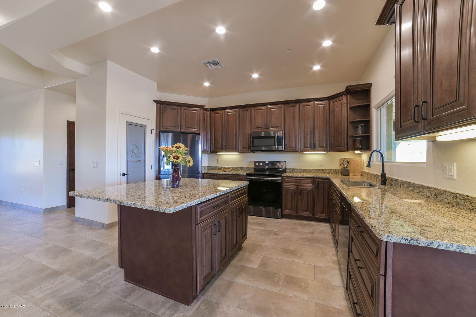 6270 West Sunset Road Tucson, AZ 85743 - Photo 6 of 25 Gallery Image 6