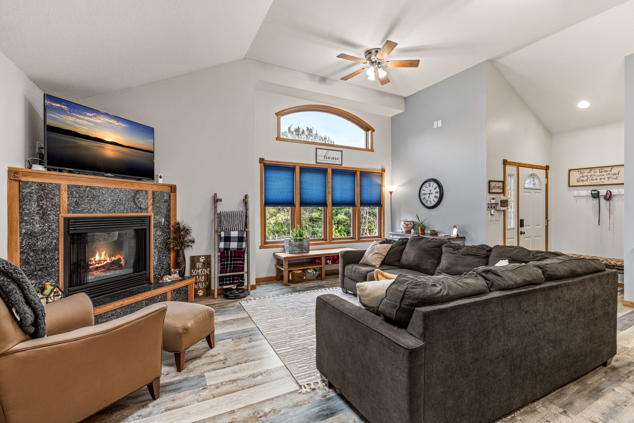 2418 Panorama Road Menomonie, WI 54751 - Photo 10 of 55
