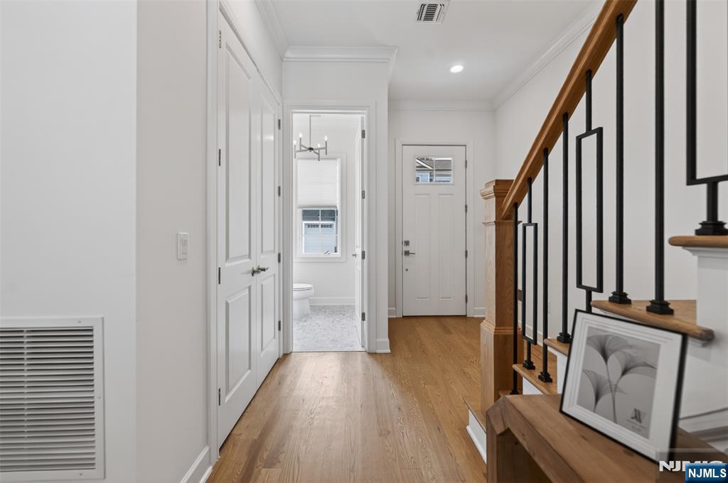 22 Gabriel Court, Unit 22 Paramus, NJ 07652 - Photo 14 of 38