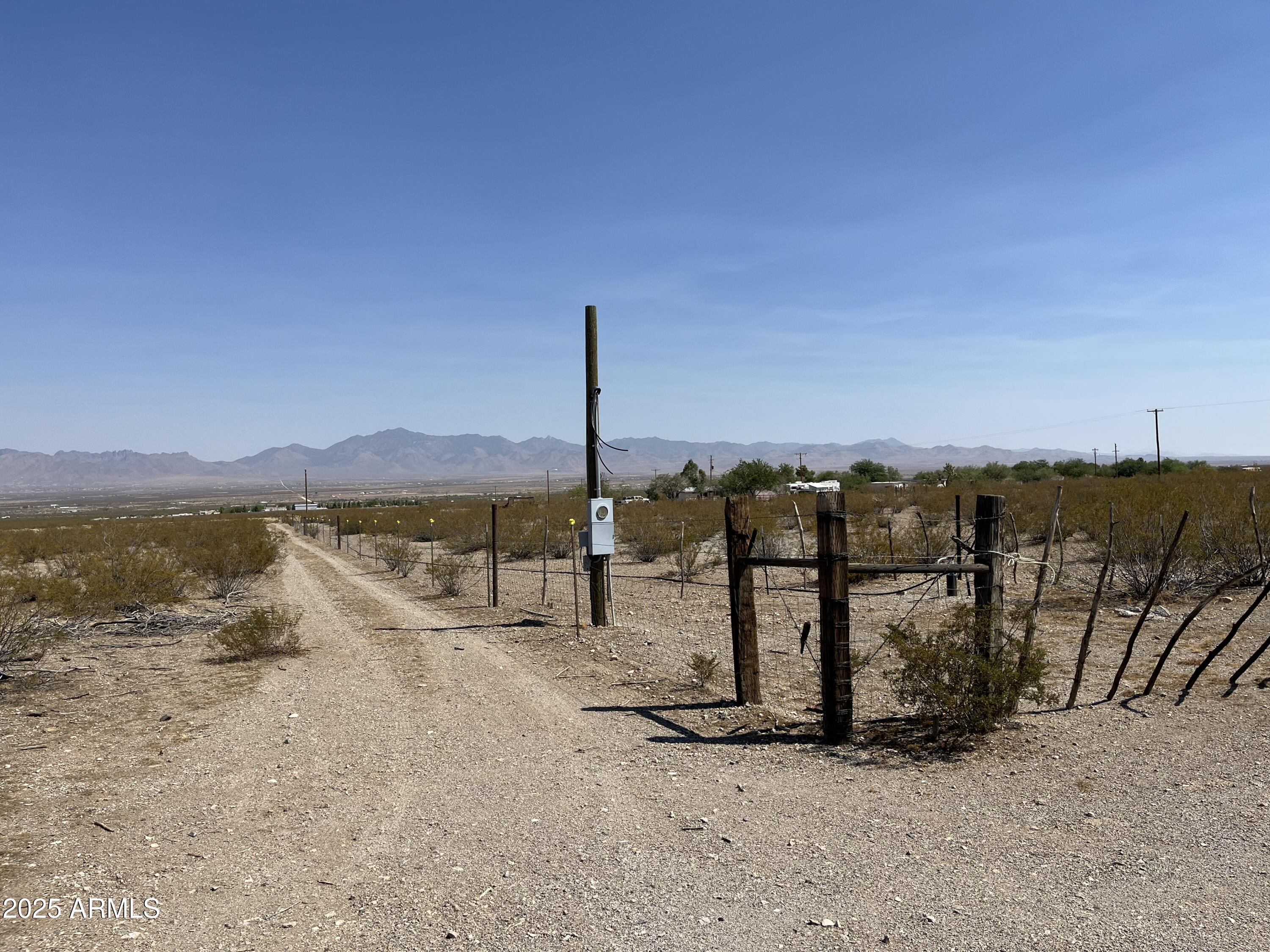 367 North Ln Dolan Springs, Unit 369 Dolan Springs, AZ 86441 - Photo 8 of 14 a view of outdoor space with ocean view