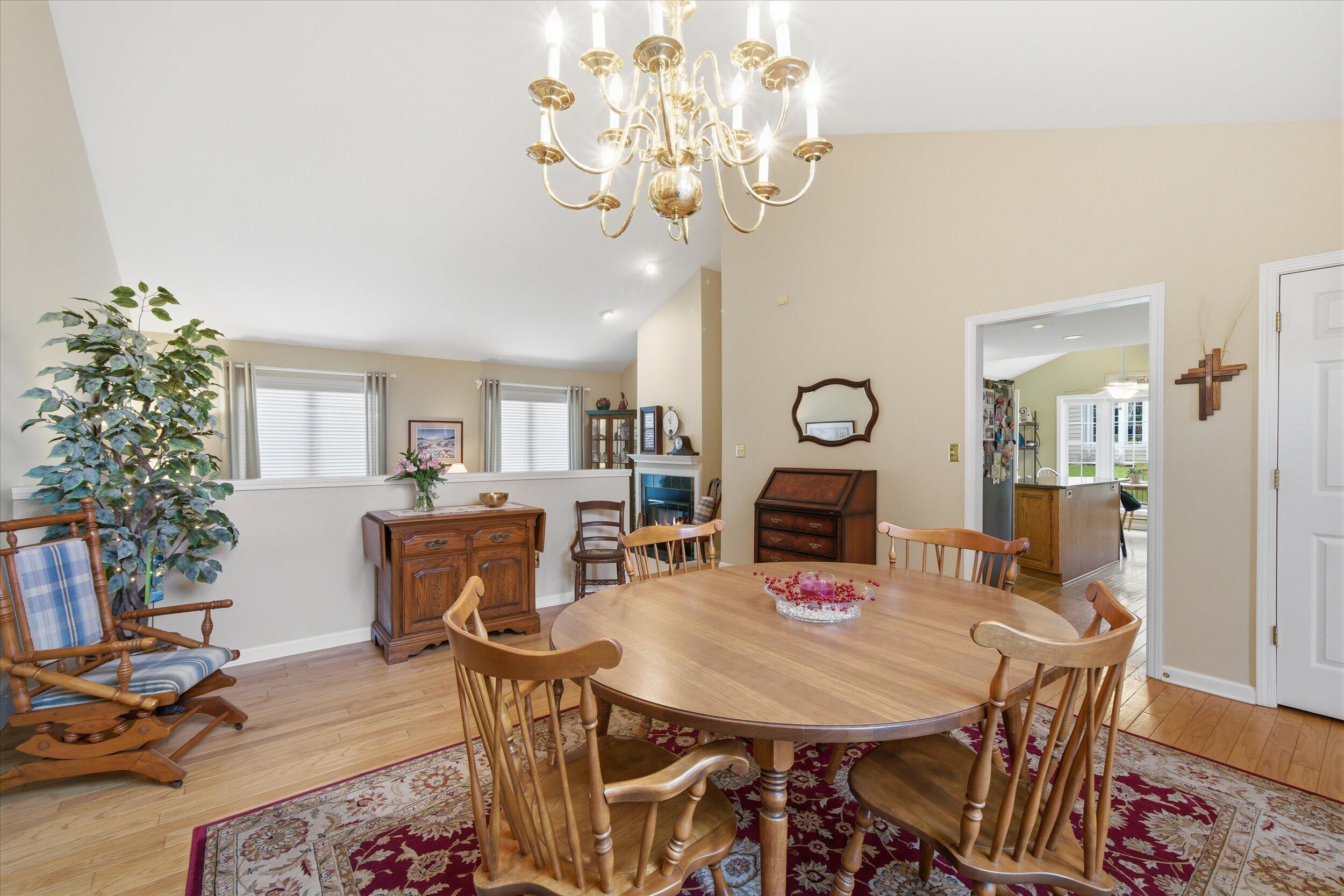 W268-n1935 Shooting Star Road, Unit B Pewaukee, WI 53072 - Photo 10 of 41 Dining & Living Room