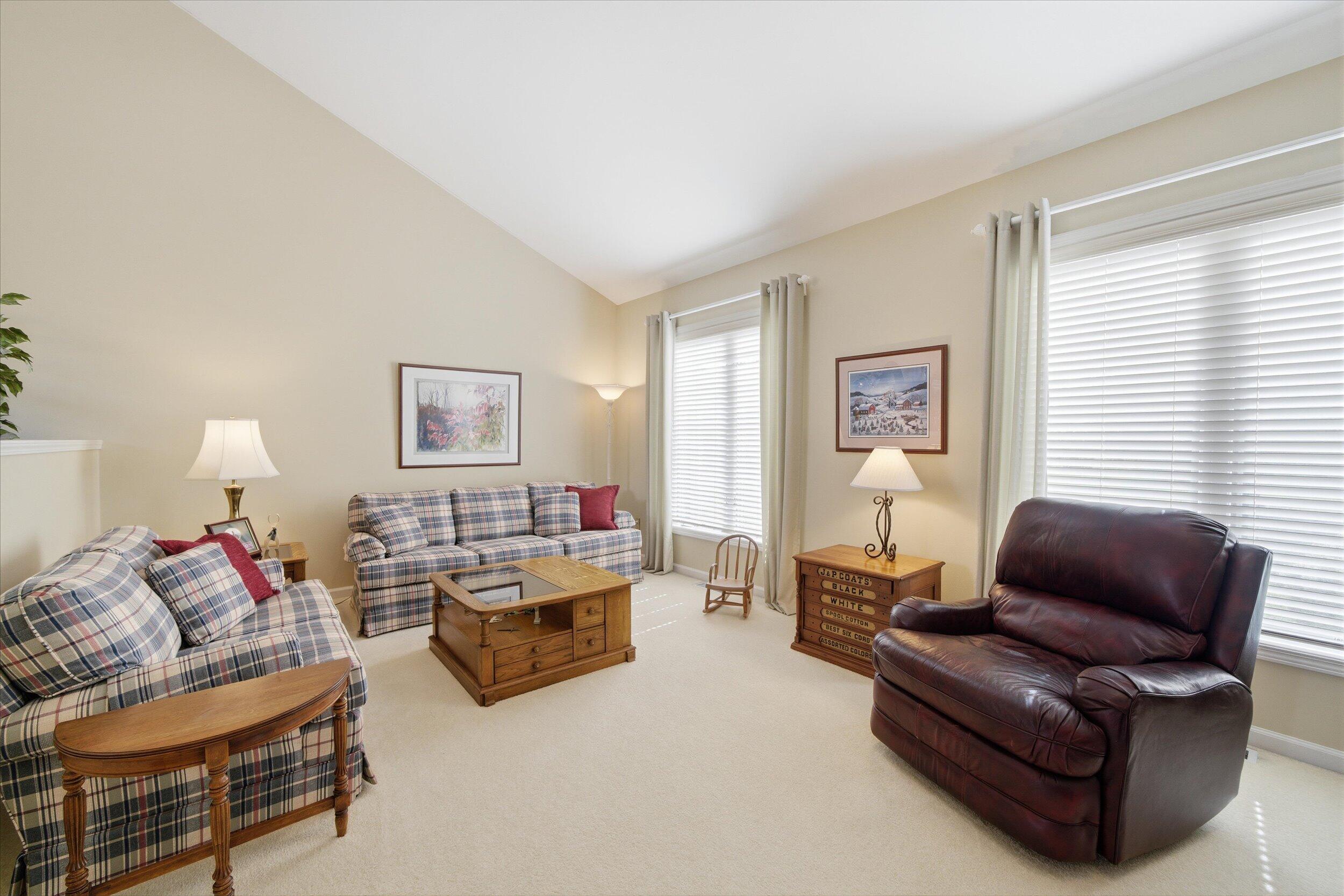 W268-n1935 Shooting Star Road, Unit B Pewaukee, WI 53072 - Photo 14 of 41 HUGE south/west facing windows