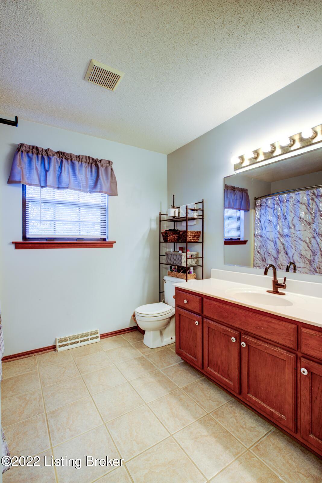 423 Ridgecrest Road Elizabethtown, KY 42701 - Photo 22 of 39 GSP-423_Ridgecrest_Rd-19