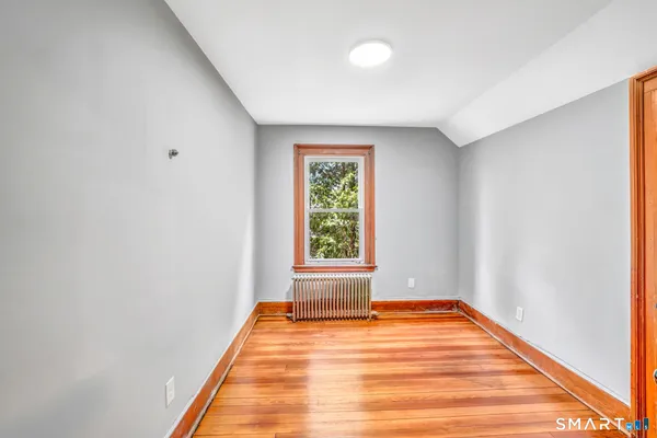 $1,750 | 114 Buckingham Street, Waterbury, CT 06710