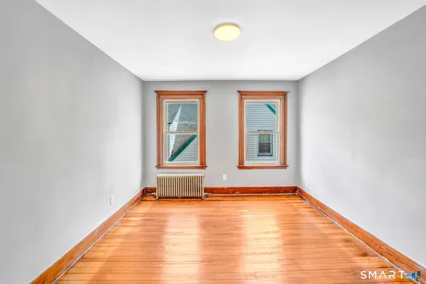$1,750 | 114 Buckingham Street, Waterbury, CT 06710