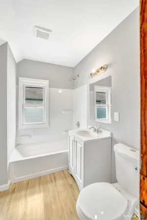 $1,750 | 114 Buckingham Street, Waterbury, CT 06710