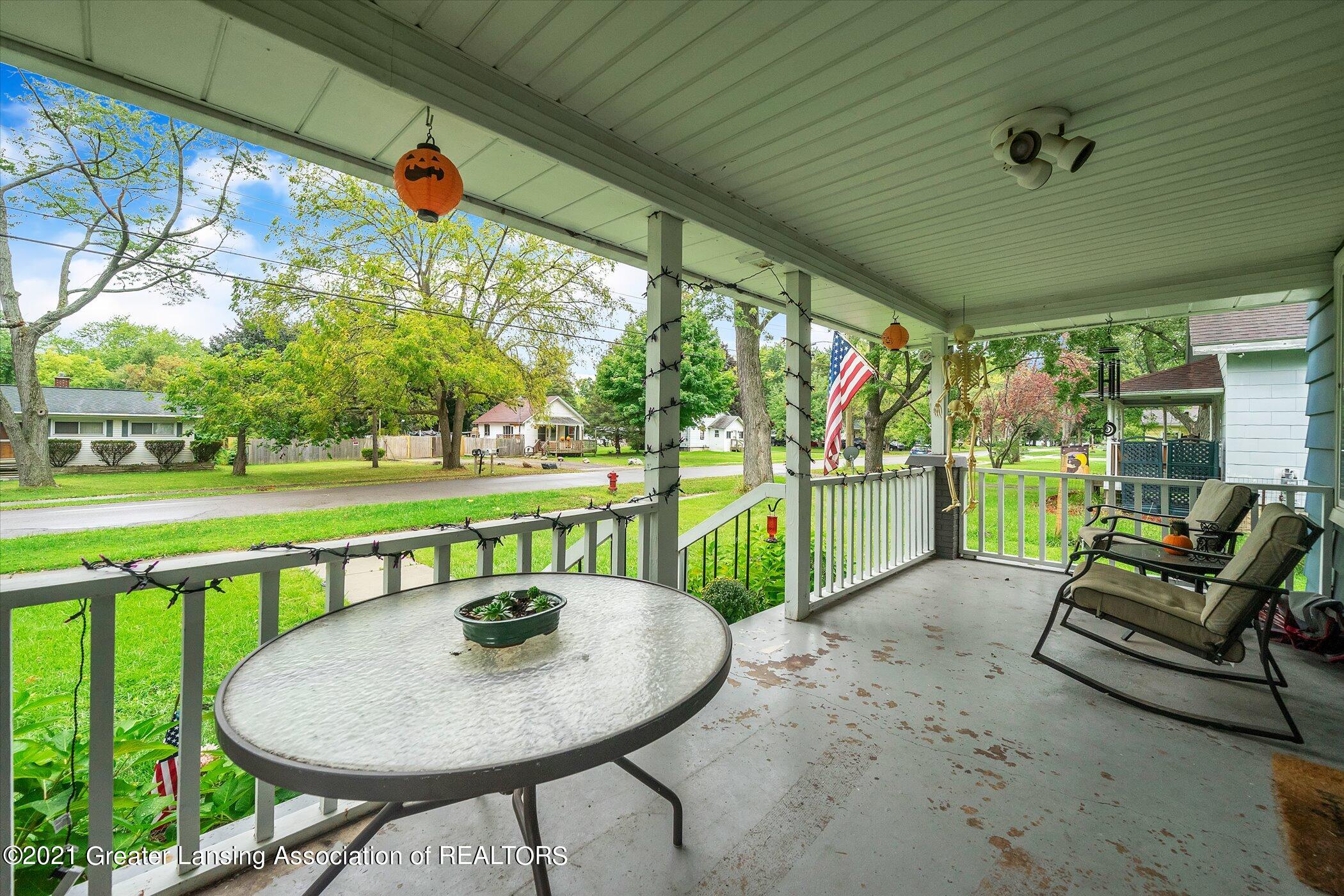 1522 Pierce Road Lansing, MI 48910 - Photo 4 of 27 36-1522-Pierce-Rd-WindowStill-Real-Estat