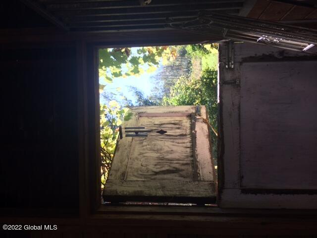 8 Altamont Road Voorheesville, NY 12186 - Photo 50 of 69 Barn - stall door